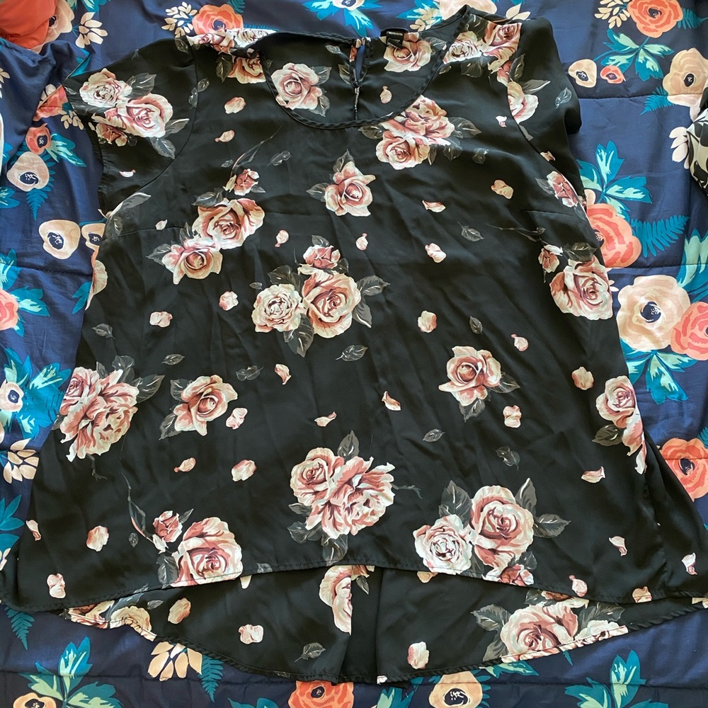 Torrid floral blouse